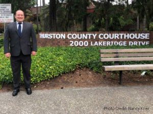 Geoff in front of the Thurston County courthouse
